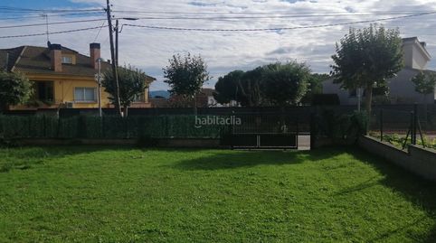 Parcel·la cantonera dins al poble