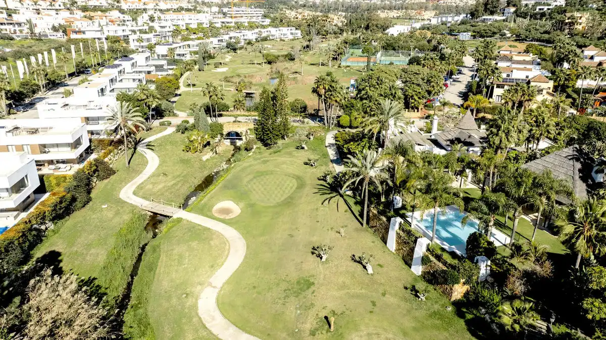 Exterior view of Houses for sale in Estepona  with Air Conditioner, Private garden and Terrace