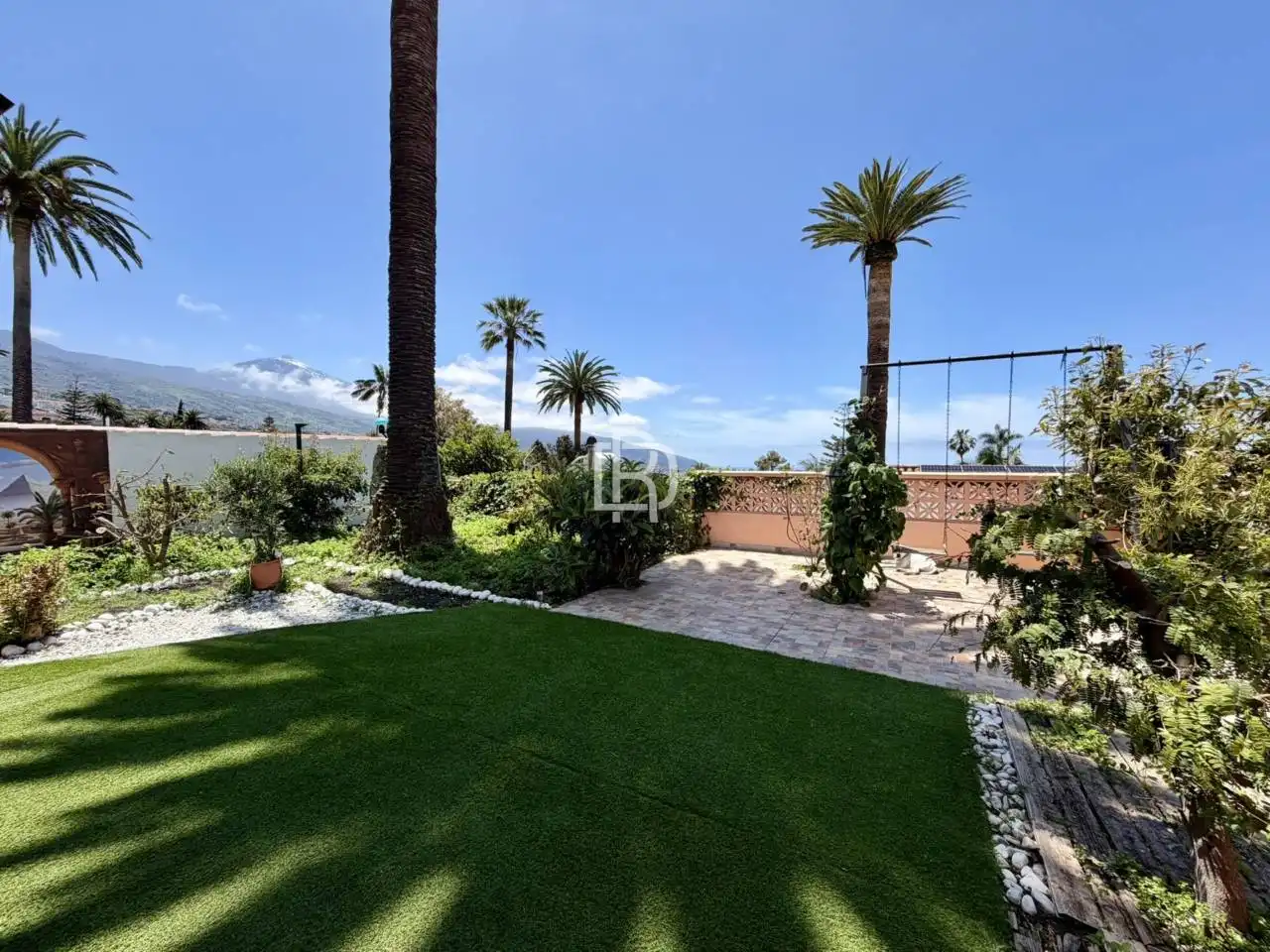 Jardí de Casa o xalet en venda en La Orotava amb Jardí privat, Piscina i Moblat