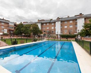 Swimming pool of Flat for sale in Majadahonda  with Heating, Terrace and Swimming Pool