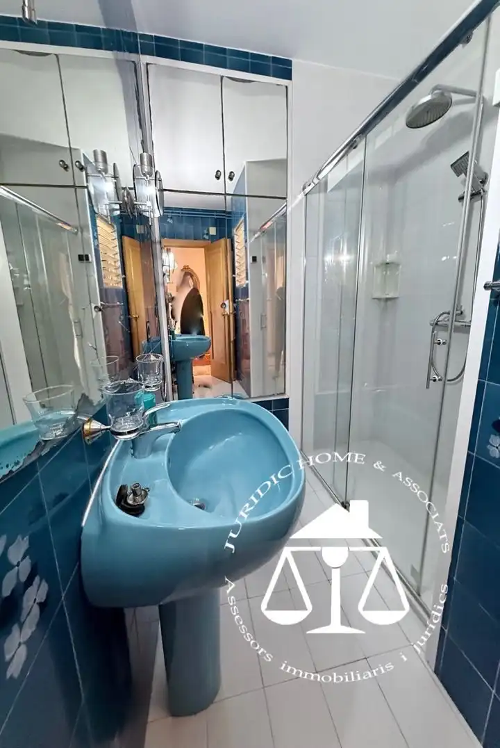 Bathroom of Detached homes for sale in Centre - Sant Oleguer