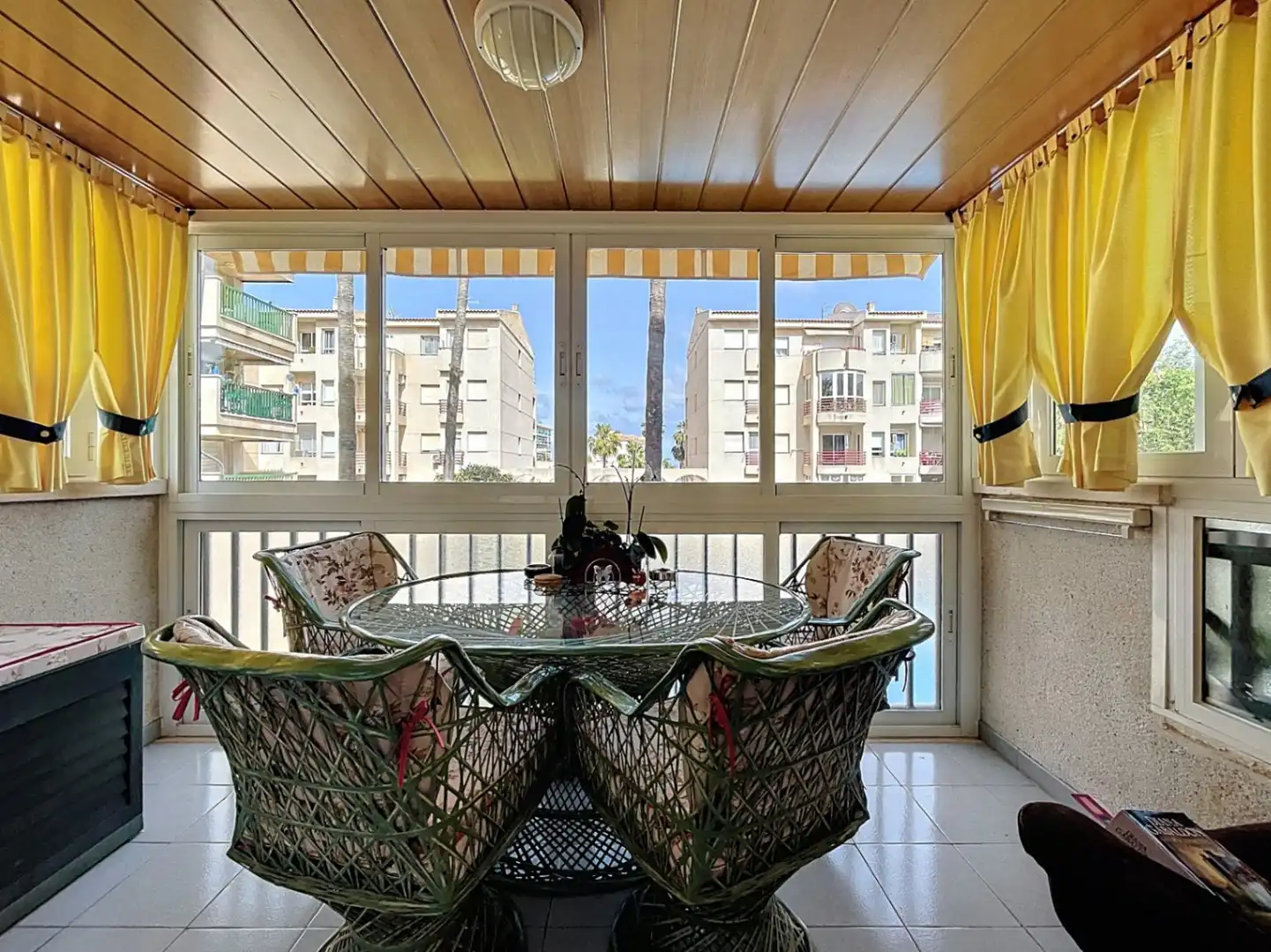 Terrasse von Wohnung zum Verkauf in L'Alfàs del Pi mit Klimaanlage, Privatgarten und Schwimmbad