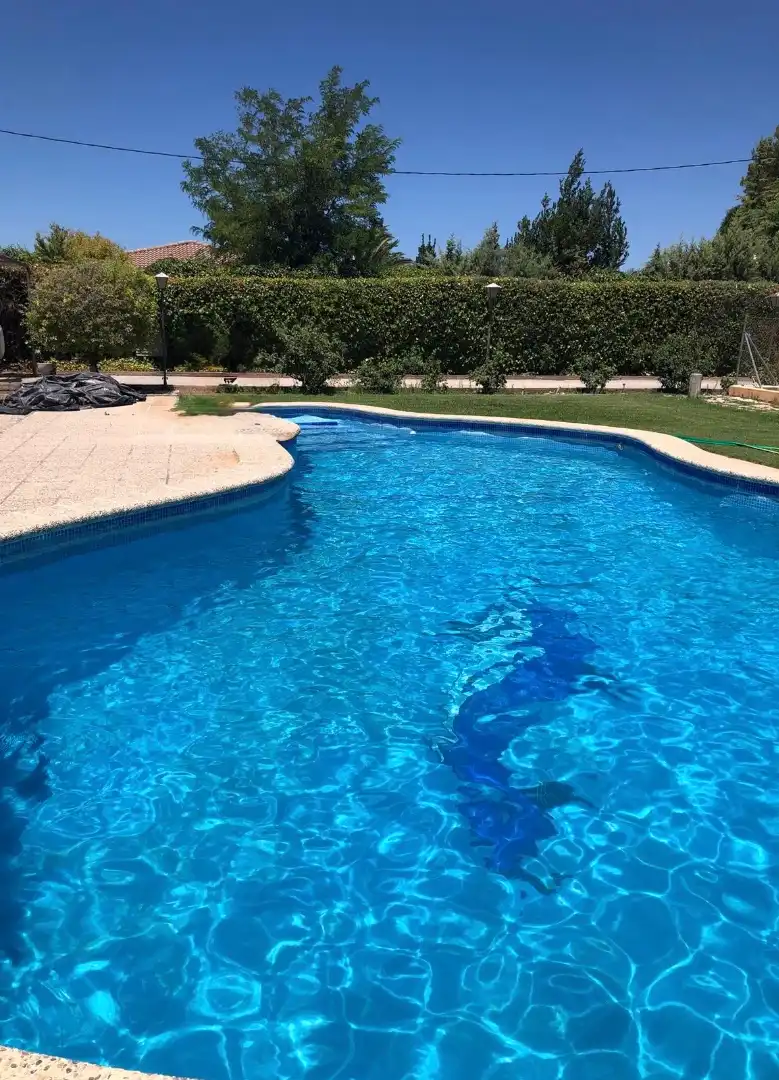 Piscina de Casa o chalet en venta en Úbeda con Aire acondicionado, Jardín privado y Trastero