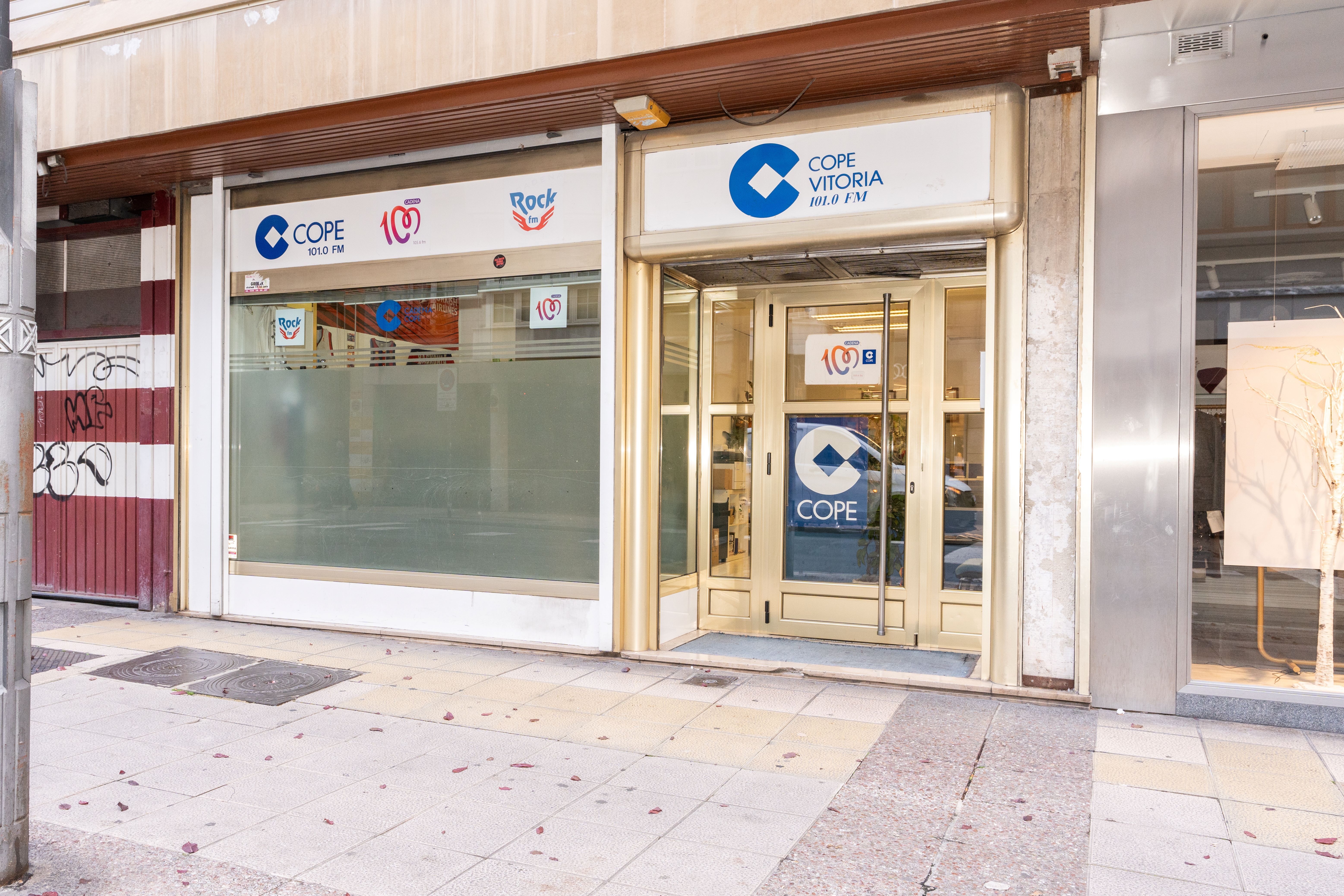 Local en venda en Vitoria - Gasteiz amb Aire condicionat, Calefacció i Internet