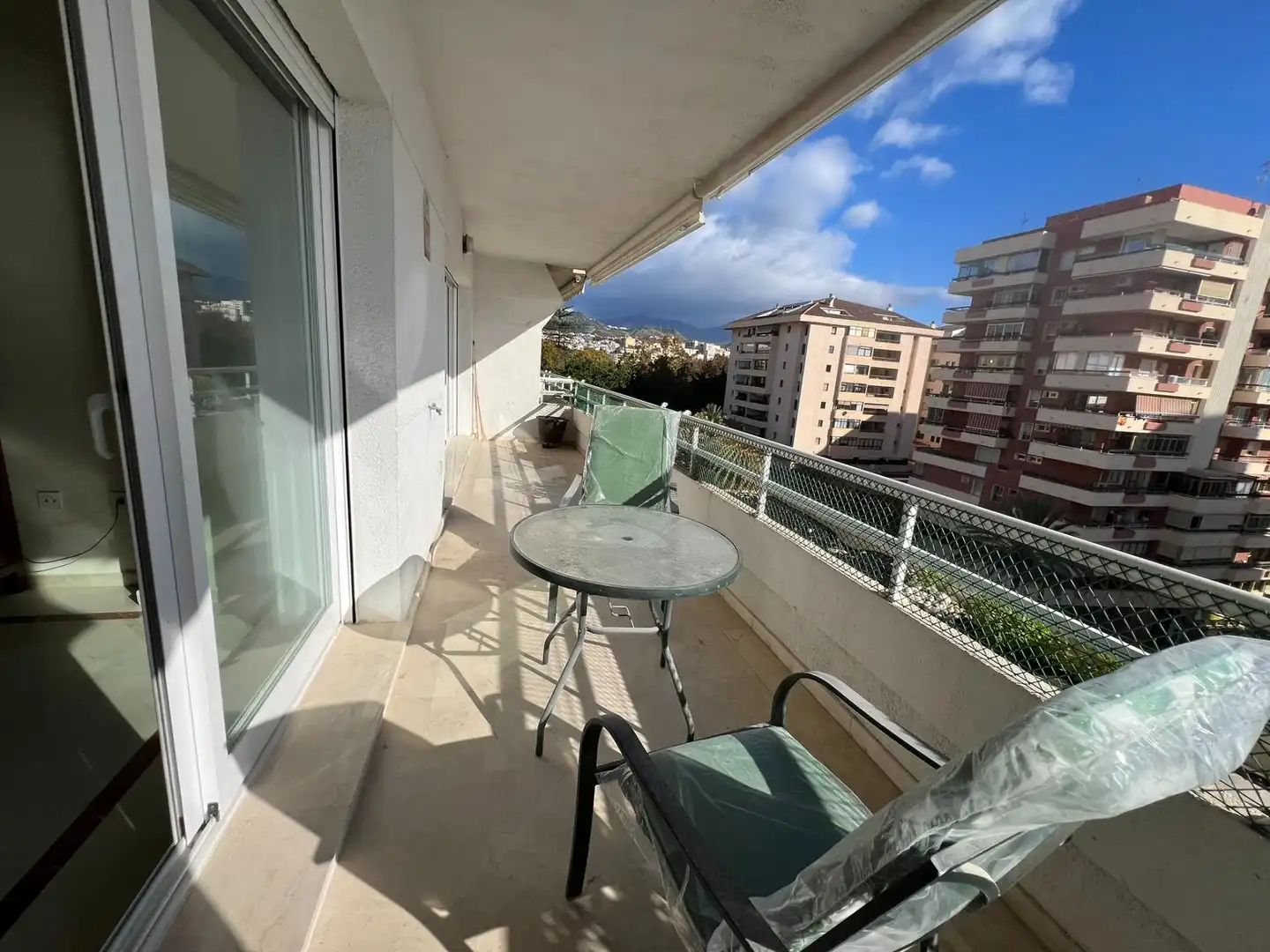 Terrasse von Wohnungen zur Miete in Marbella mit Klimaanlage, Heizung und Terrasse