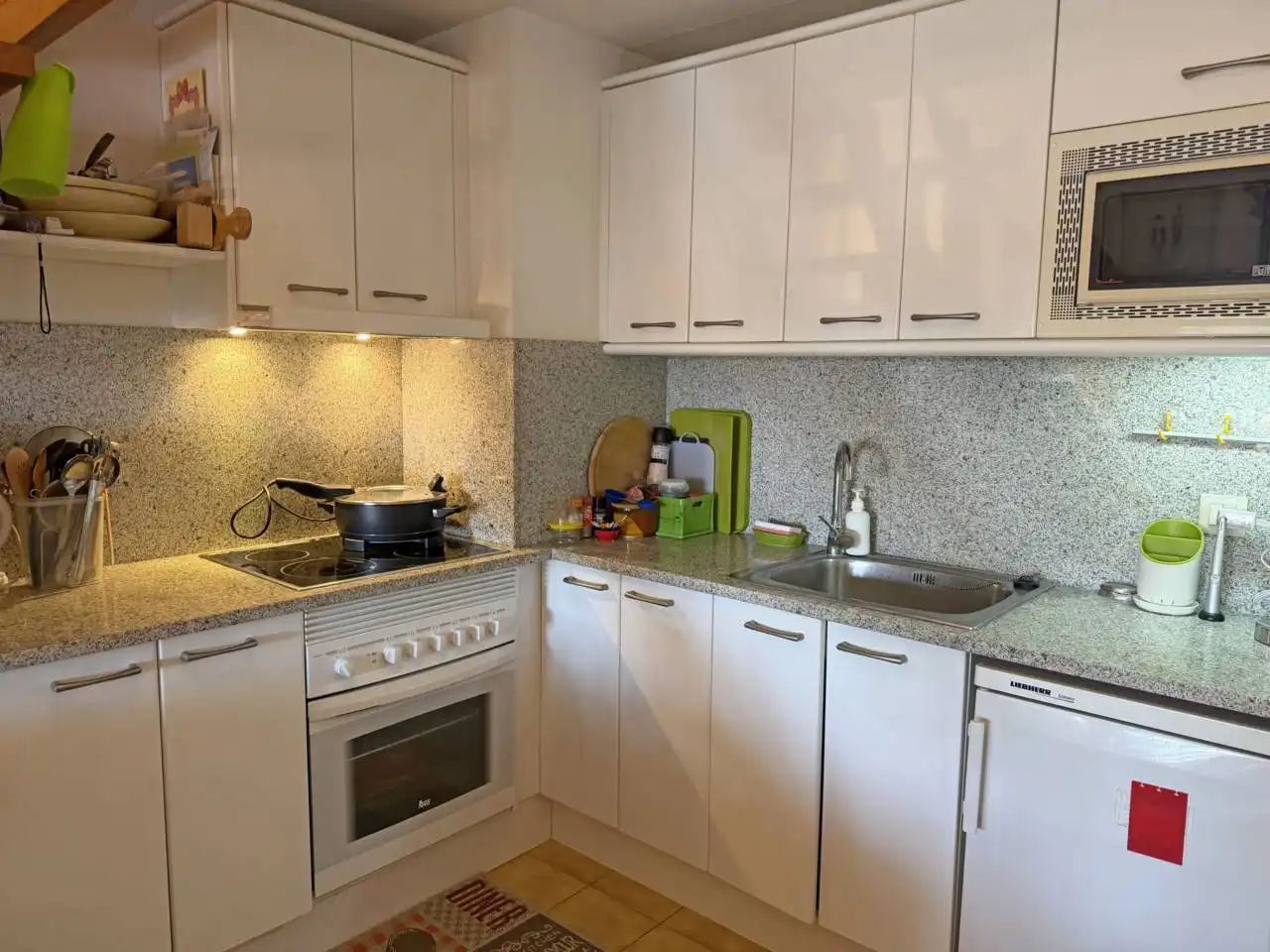 Kitchen of Flat for sale in L'Escala  with Terrace, Furnished and Community pool