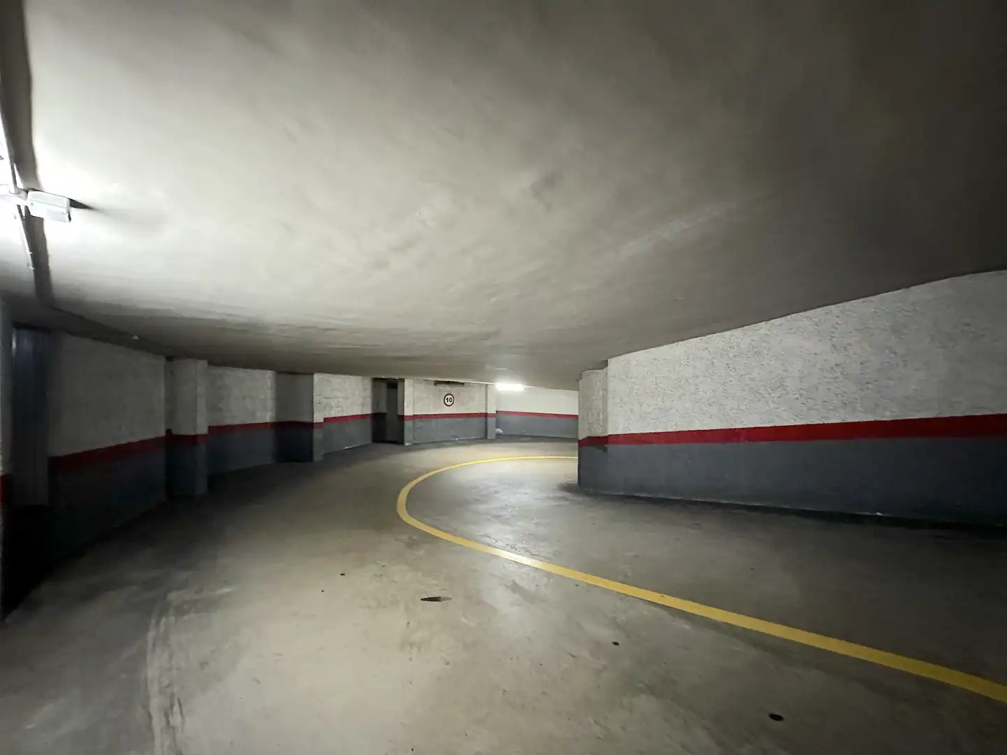 Einzelparkplatz mit Aufzug zum Verkauf in Calle Tome Cano 10, imagen 13