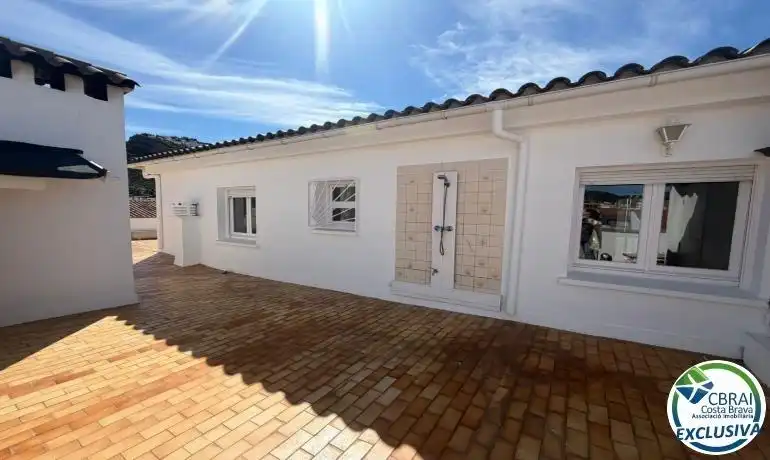 Exterior view of Attic for sale in Roses  with Terrace