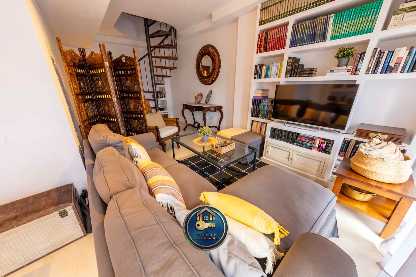 Sala de estar de Ático en venta en Dos Hermanas con Aire acondicionado y Balcón