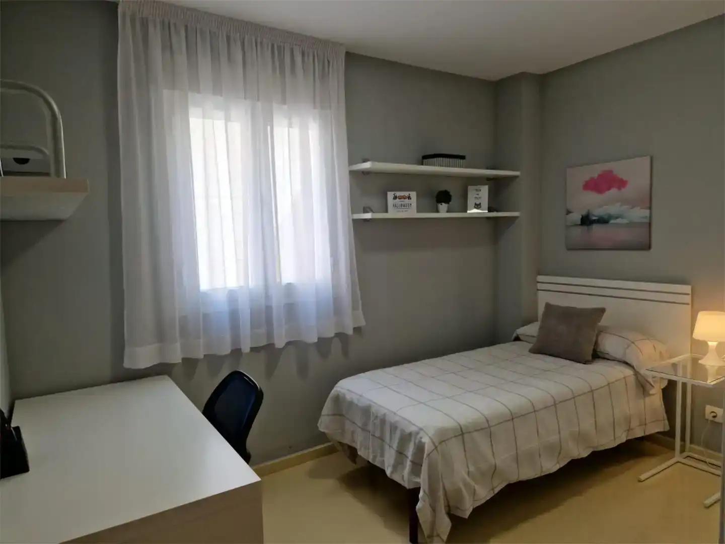 Dormitori de Pis per a compartir en Residencial Jardín Botánico
