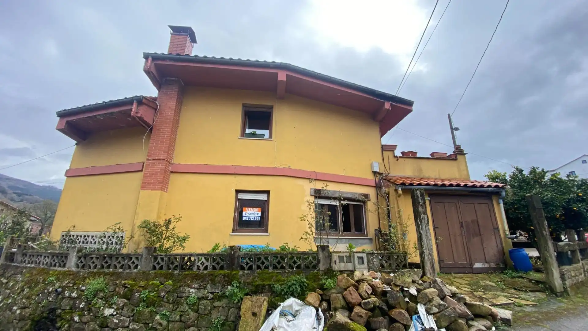 Vista exterior de Planta baja en venta en Ruente