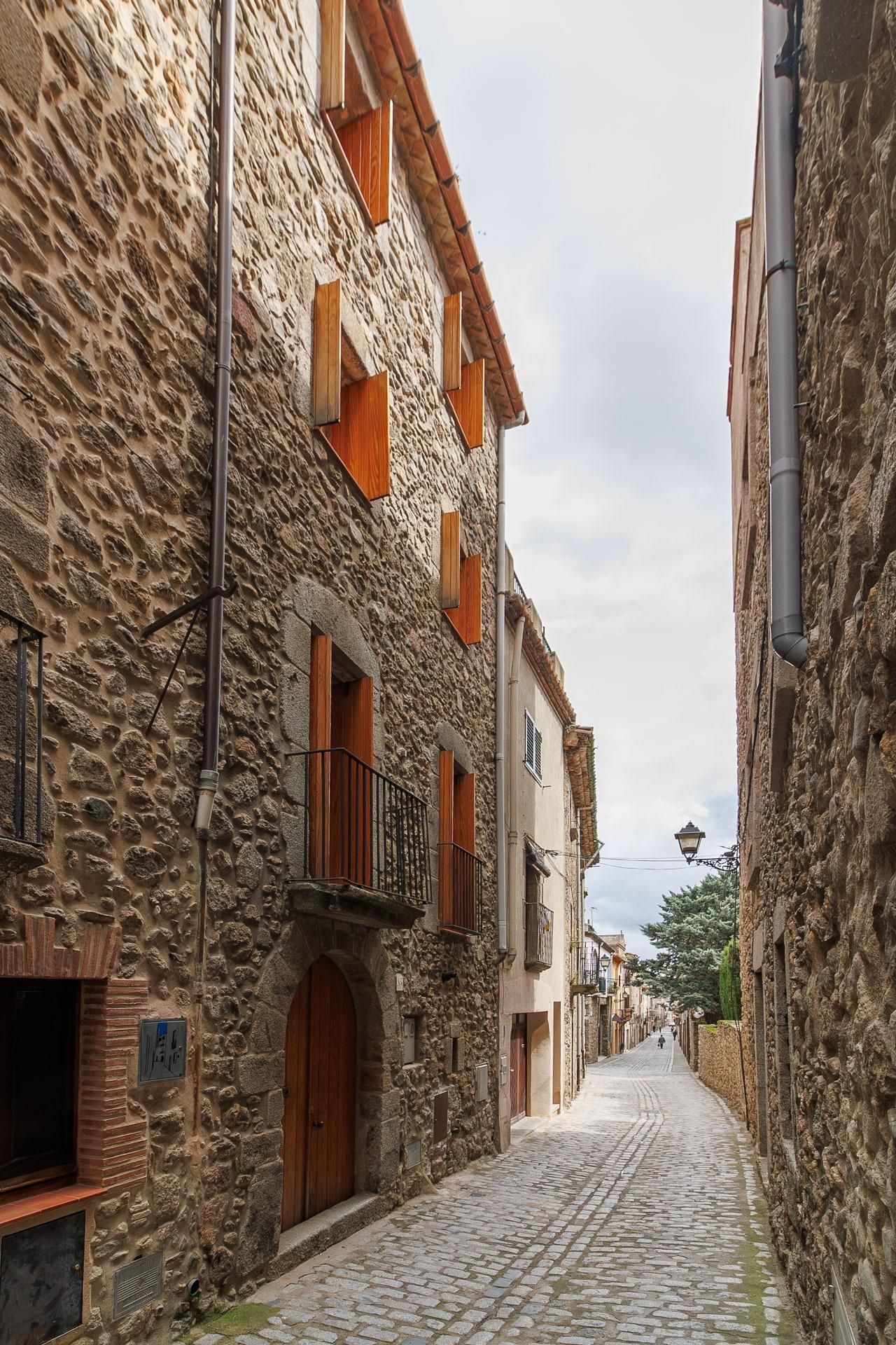 Exterior view of Single-family semi-detached for sale in Figueres  with Heating, Private garden and Parquet flooring