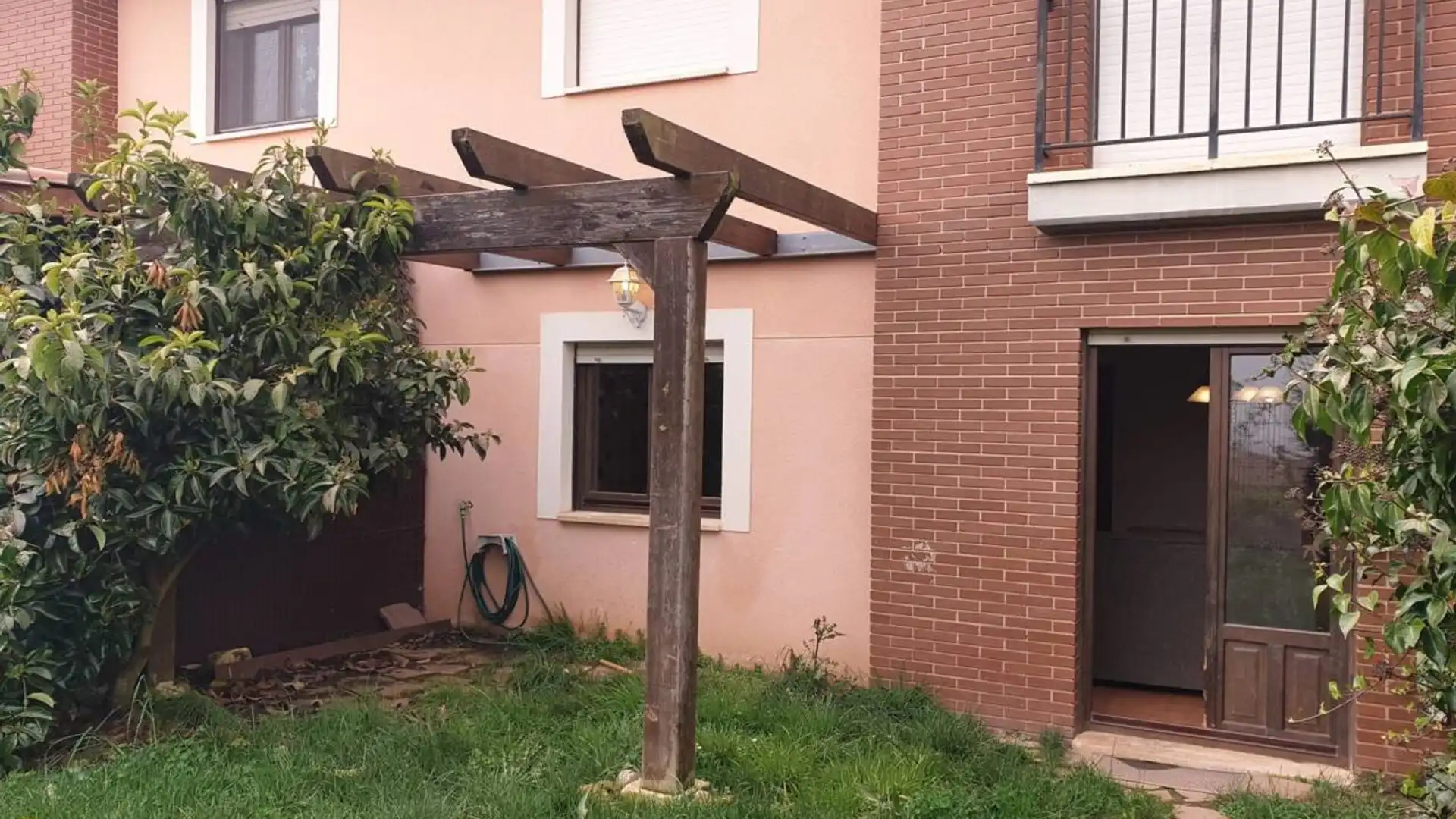 Jardín de Casa o chalet en venta en Sojuela con Calefacción, Jardín privado y Parquet