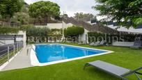 Swimming pool of House or chalet for sale in Esplugues de Llobregat  with Air Conditioner, Heating and Private garden