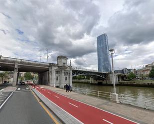 Vista exterior de Pis de lloguer en Bilbao  amb Terrassa