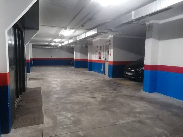 Garaje en Venta en Paseo de la Salud, 15 en La Florida - Parque Norte