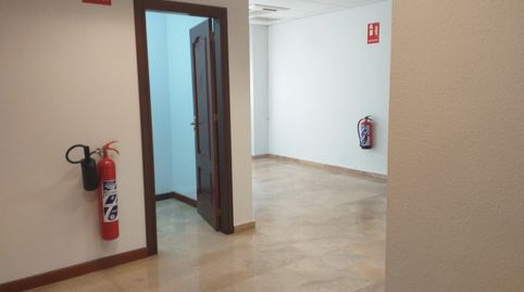 Foto 3 de Oficina de lloguer a Calle Ángel Quintanilla Ulla, Valdepasillas - La Paz - Huerta Rosales, Badajoz Capital