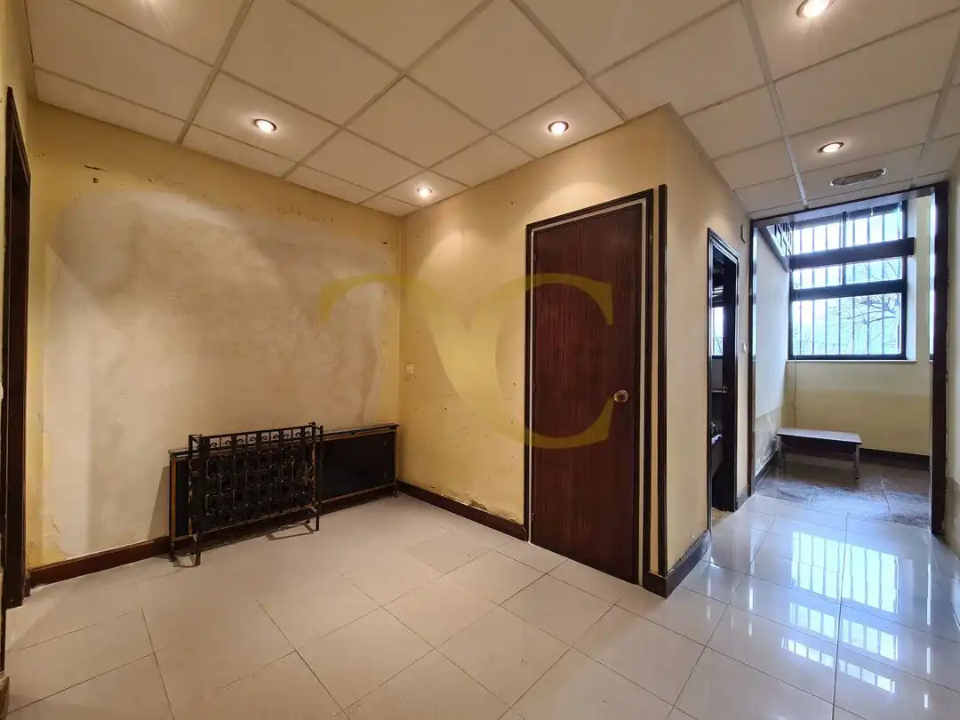 Commercial properties for rent in Gijón   with Air Conditioner