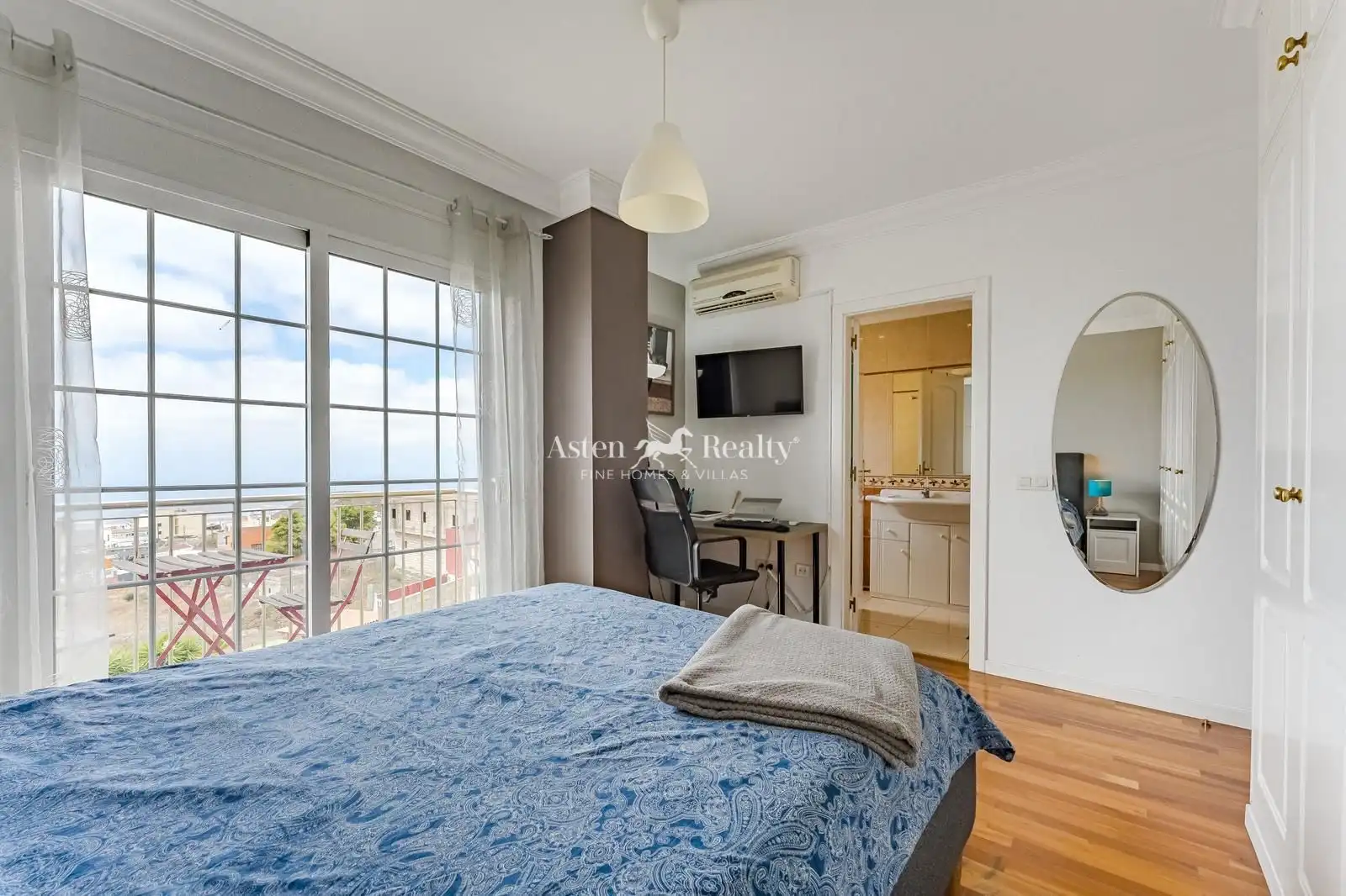 Habitación de Casa adosada en venta en San Miguel de Abona con Aire acondicionado, Calefacción y Jardín privado