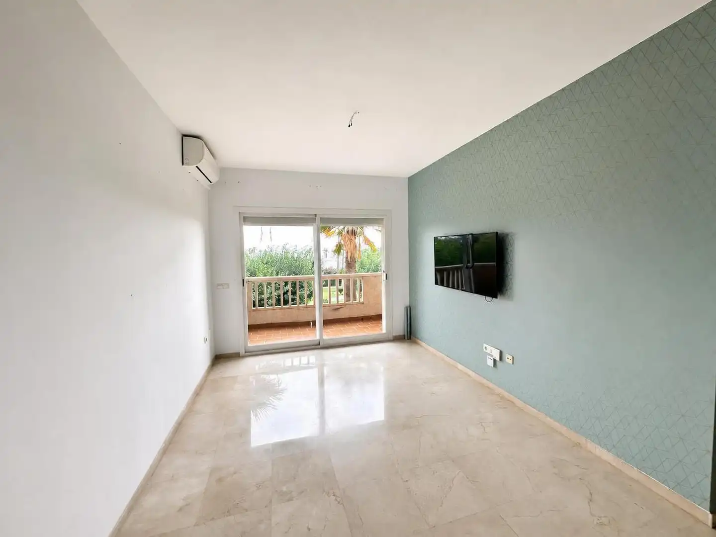 Sala d'estar de Apartament de lloguer en Playamar - Benyamina