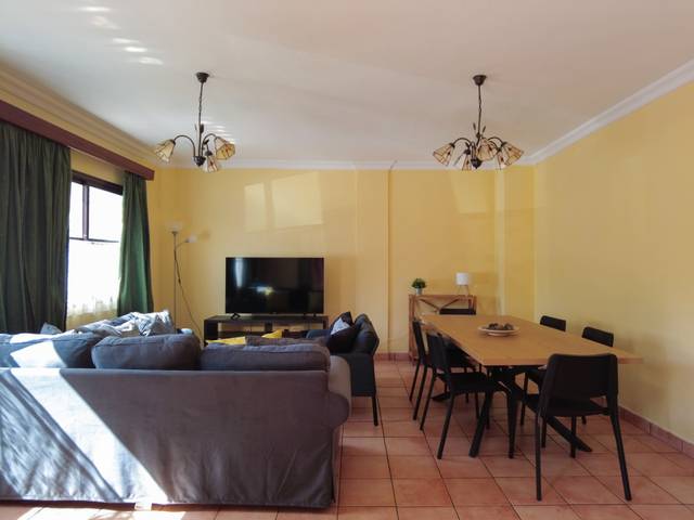 Casa adosada en Alquiler en Carretera a la Luz en La Perdoma - San Antonio - Benijos