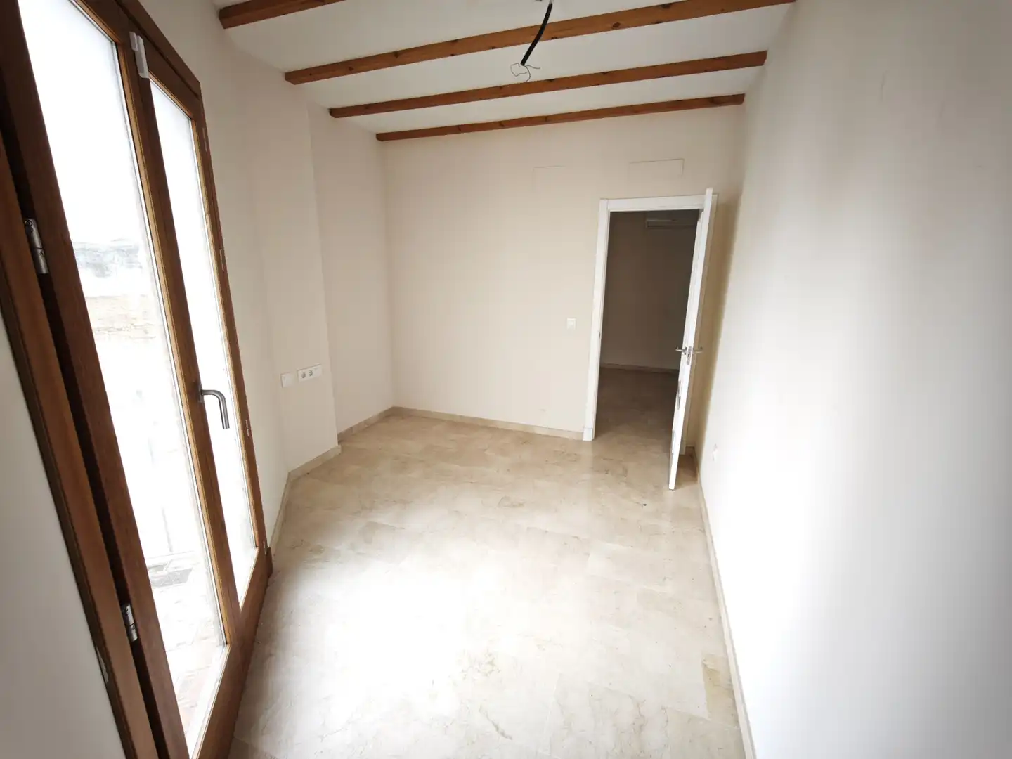 Flat with terrace for sale in Calle Jesús Cautivo 2, imagen 11