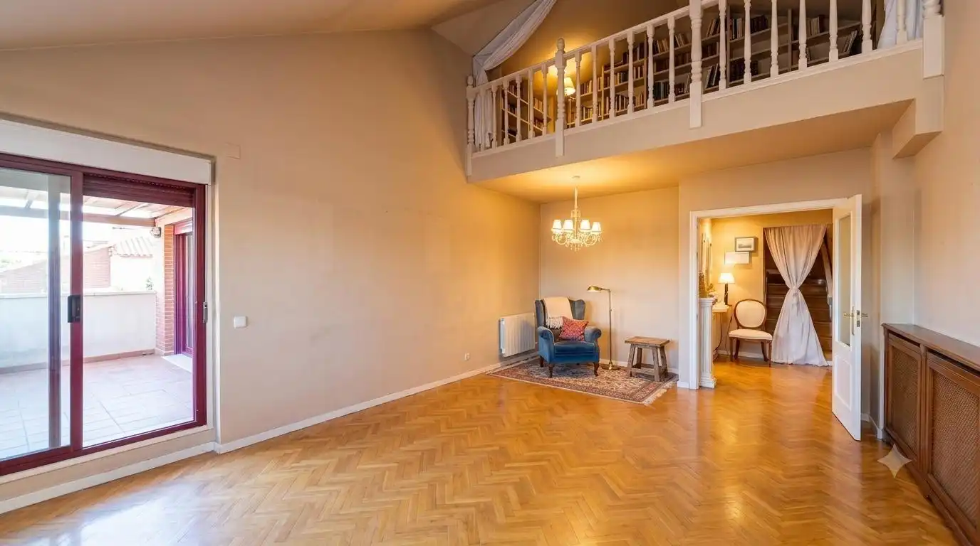 Ático en venta en Las Rozas de Madrid con Aire acondicionado, Calefacción y Jardín privado