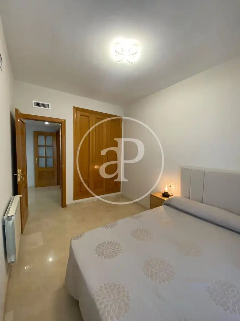 Habitación de Piso de alquiler en Valencia con Aire acondicionado, Calefacción y Jardín privado