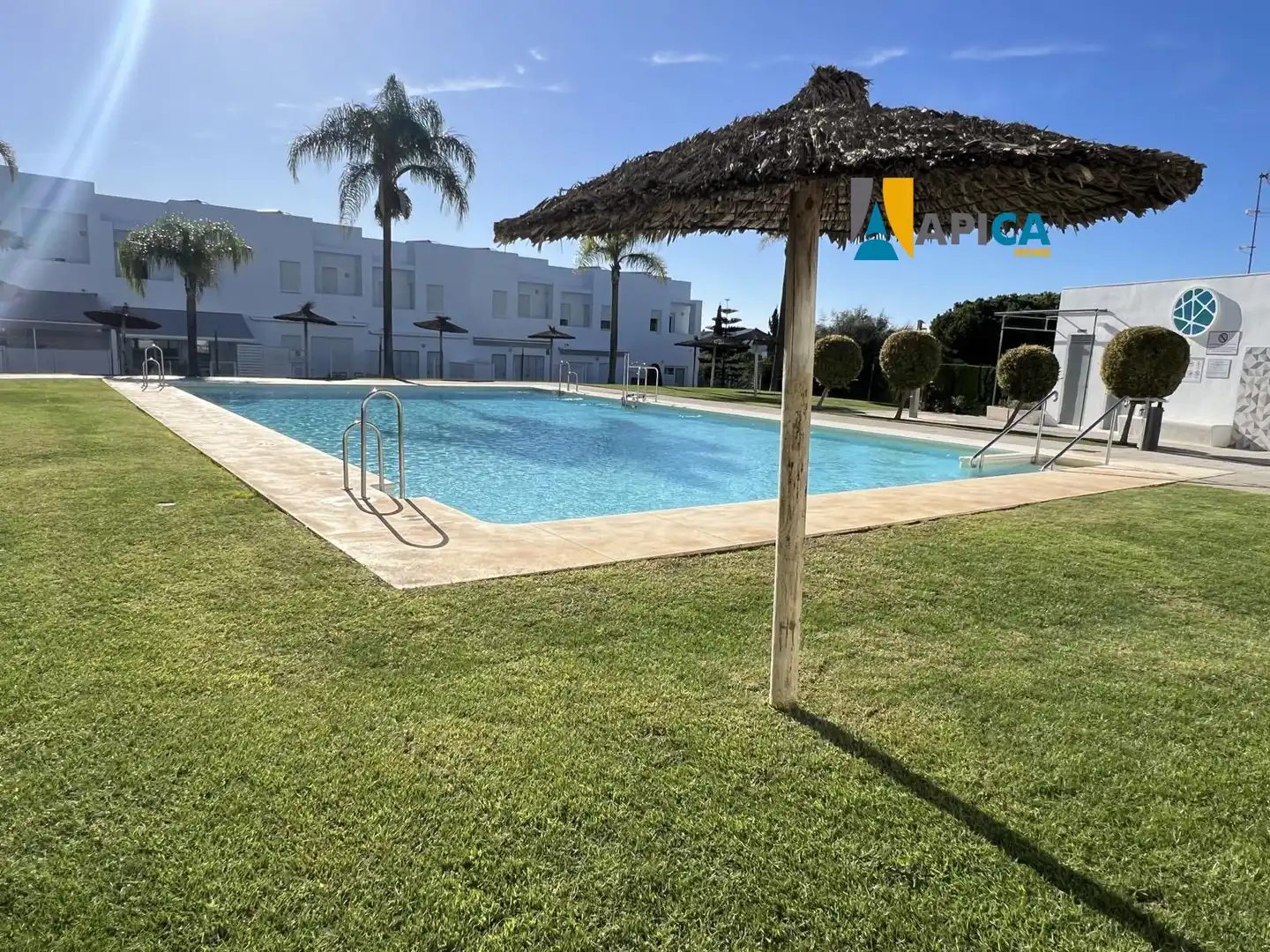 Piscina de Casa adosada en venta en Conil 