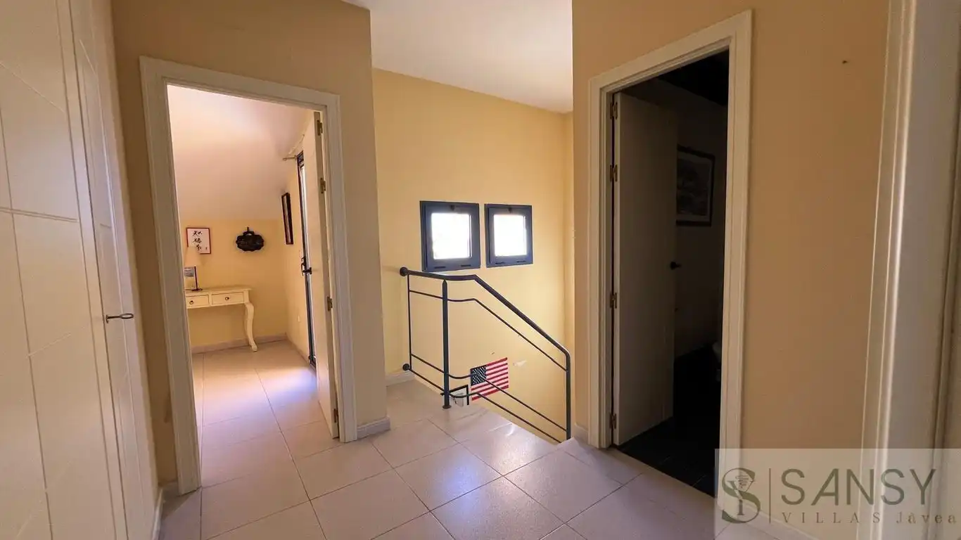 Attic for sale in Dénia  with Air Conditioner, Storage room and Community pool