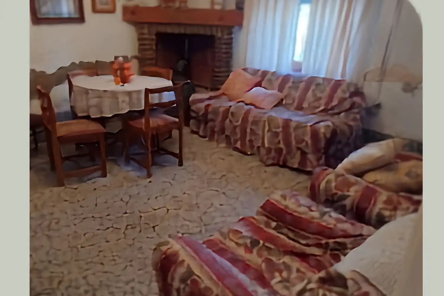 Living room of Houses for sale in Requena  with Furnished