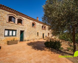 Vista exterior de Finca rústica en venda en Cistella amb Aire condicionat, Calefacció i Jardí privat