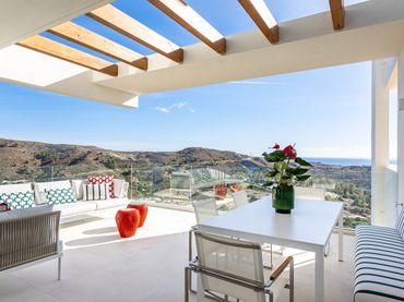 Penthouse mit Balkon zum Verkauf in Montemayor - Marbella Club