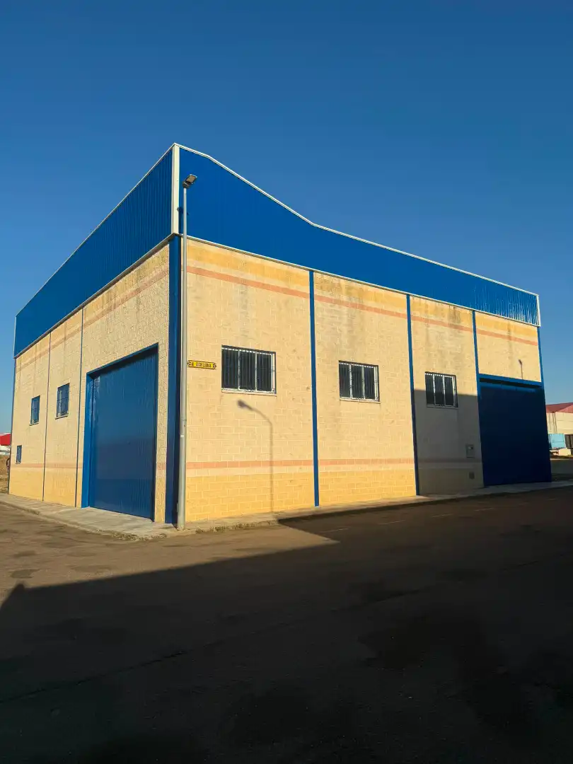 Industriegebäude zum Verkauf in Don Benito