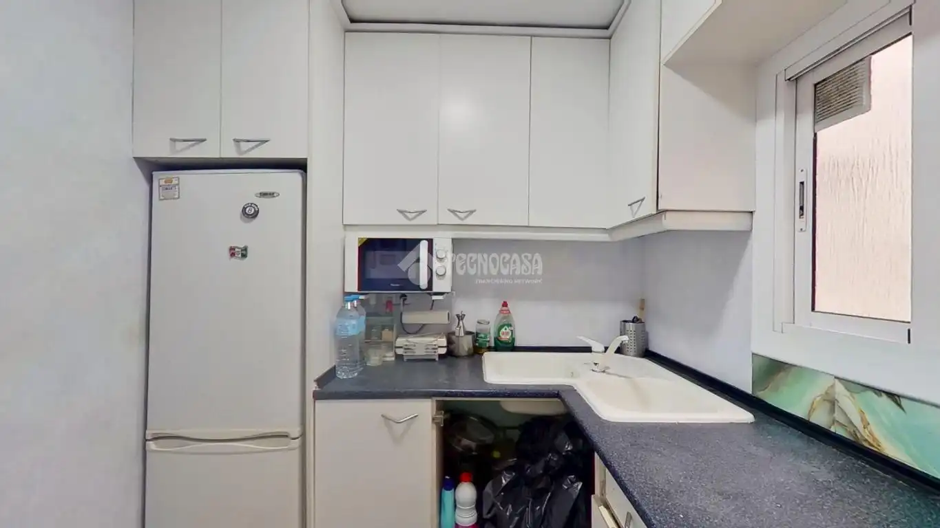 Cocina de Piso en venta en Barberà del Vallès con Parquet y Terraza