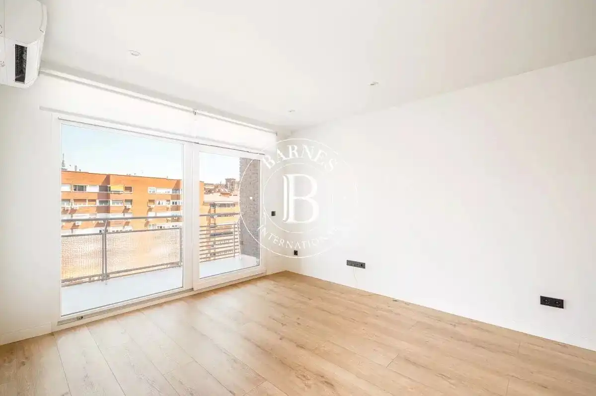 Flat with terrace for sale in Retiro, imagen 3