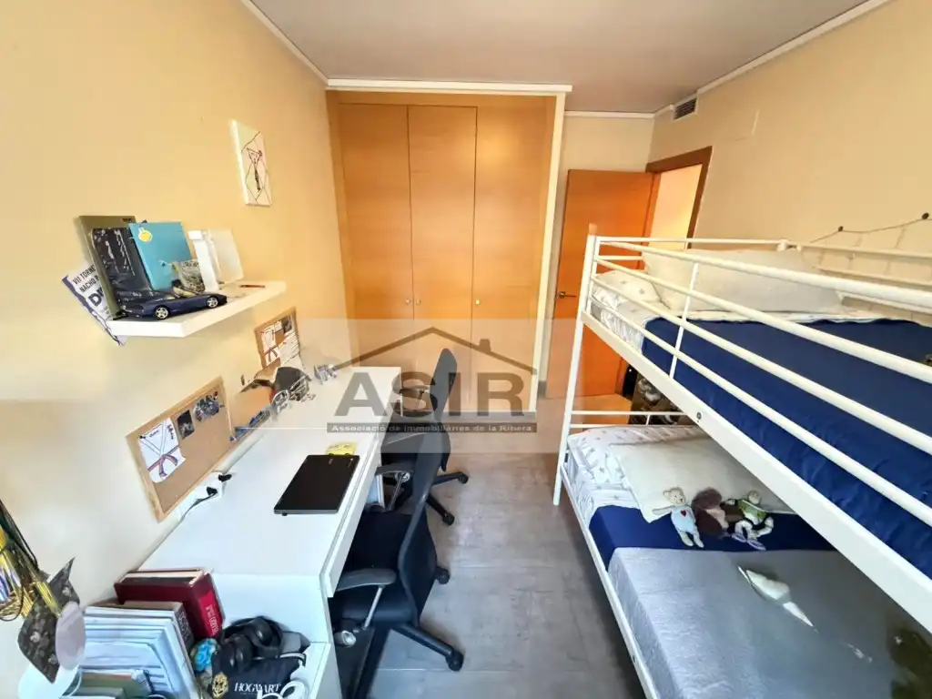 Bedroom of Flat for sale in Alzira