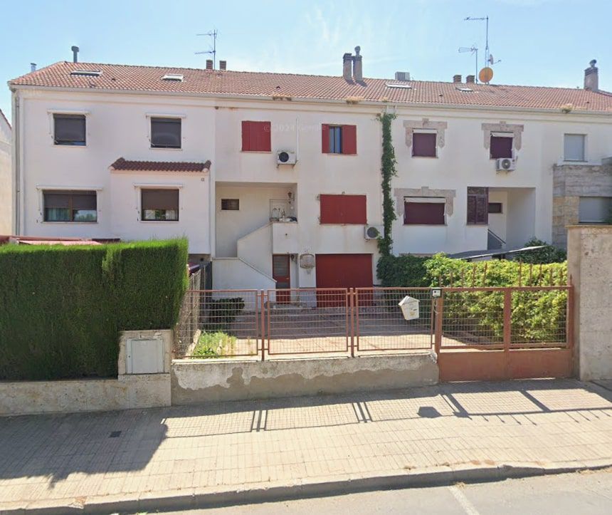 Vista exterior de Casa adosada en venda en Ciudad Real Capital