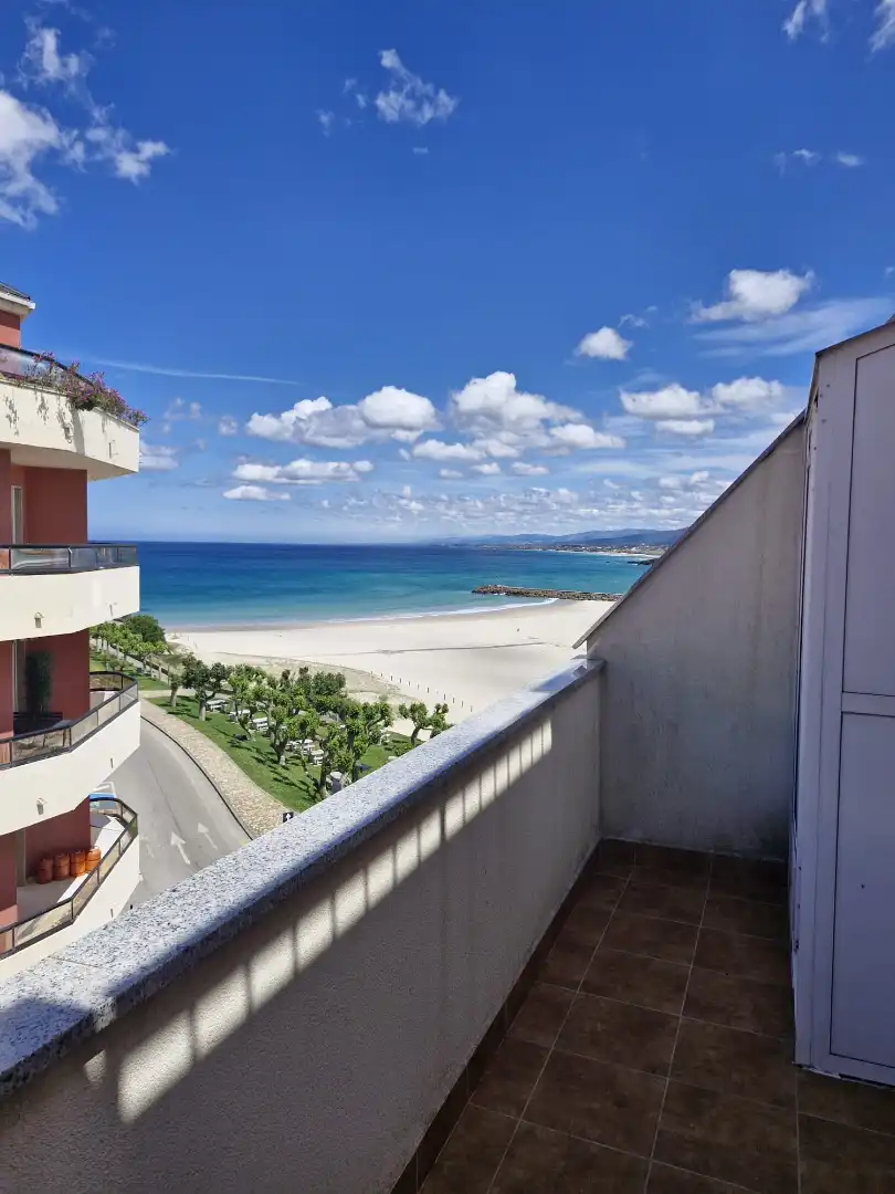 Vista exterior de Ático en venta en Foz con Terraza, Amueblado y Lavadora