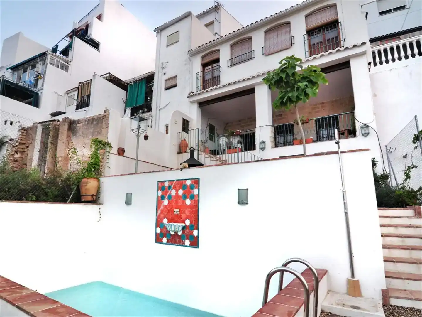 Vista exterior de Casa adosada de lloguer en Luque amb Aire condicionat, Jardí privat i Traster
