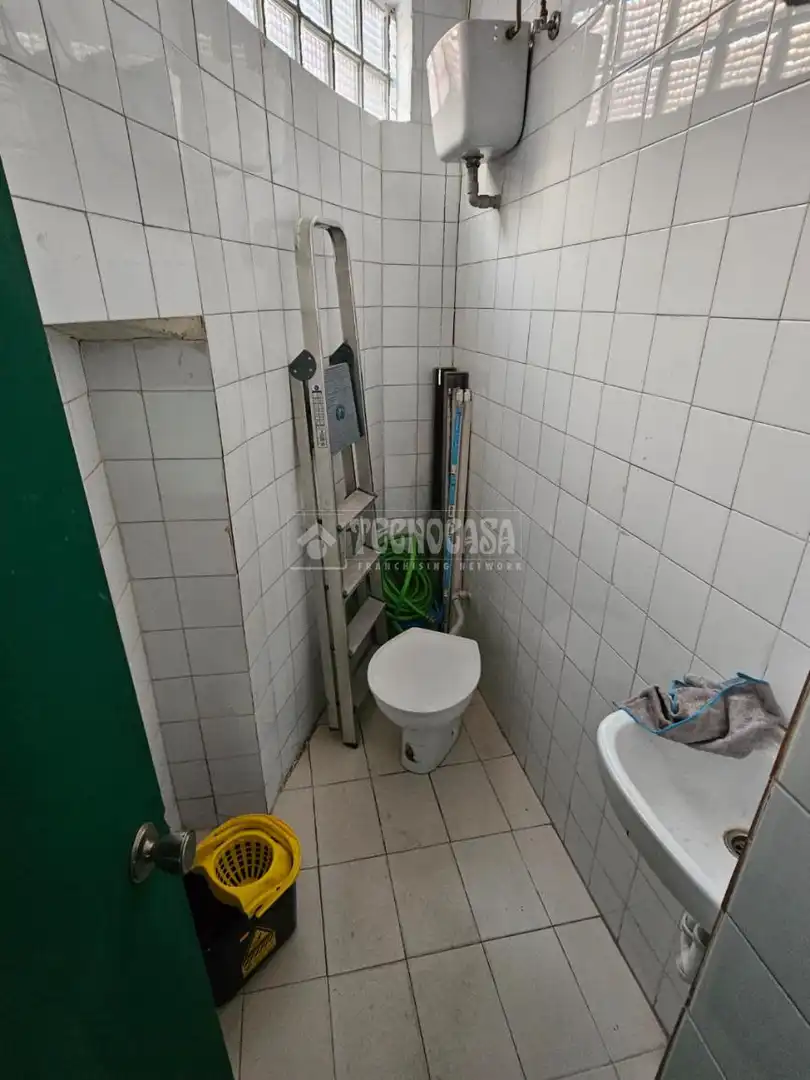 Local en venta en Almenara -Ventilla