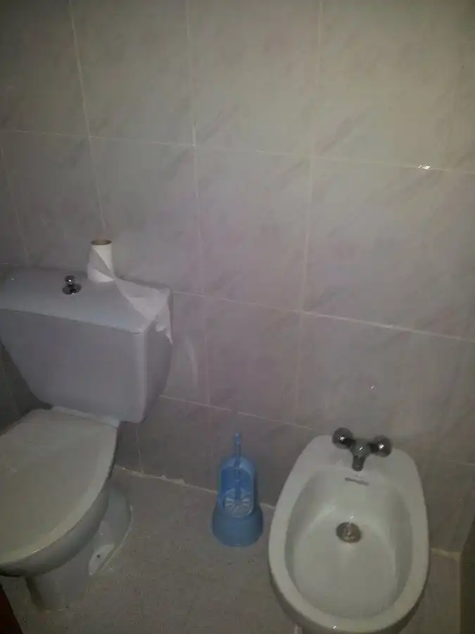 Badezimmer von Maisonette zum Verkauf in Carrocera mit Heizung, Parkett und Abstellraum