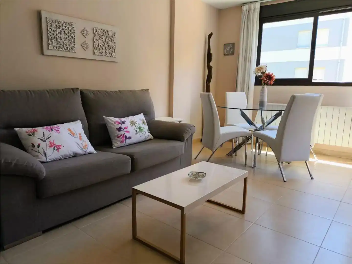 Wohnzimmer von Wohnung zum Verkauf in Onil mit Balkon