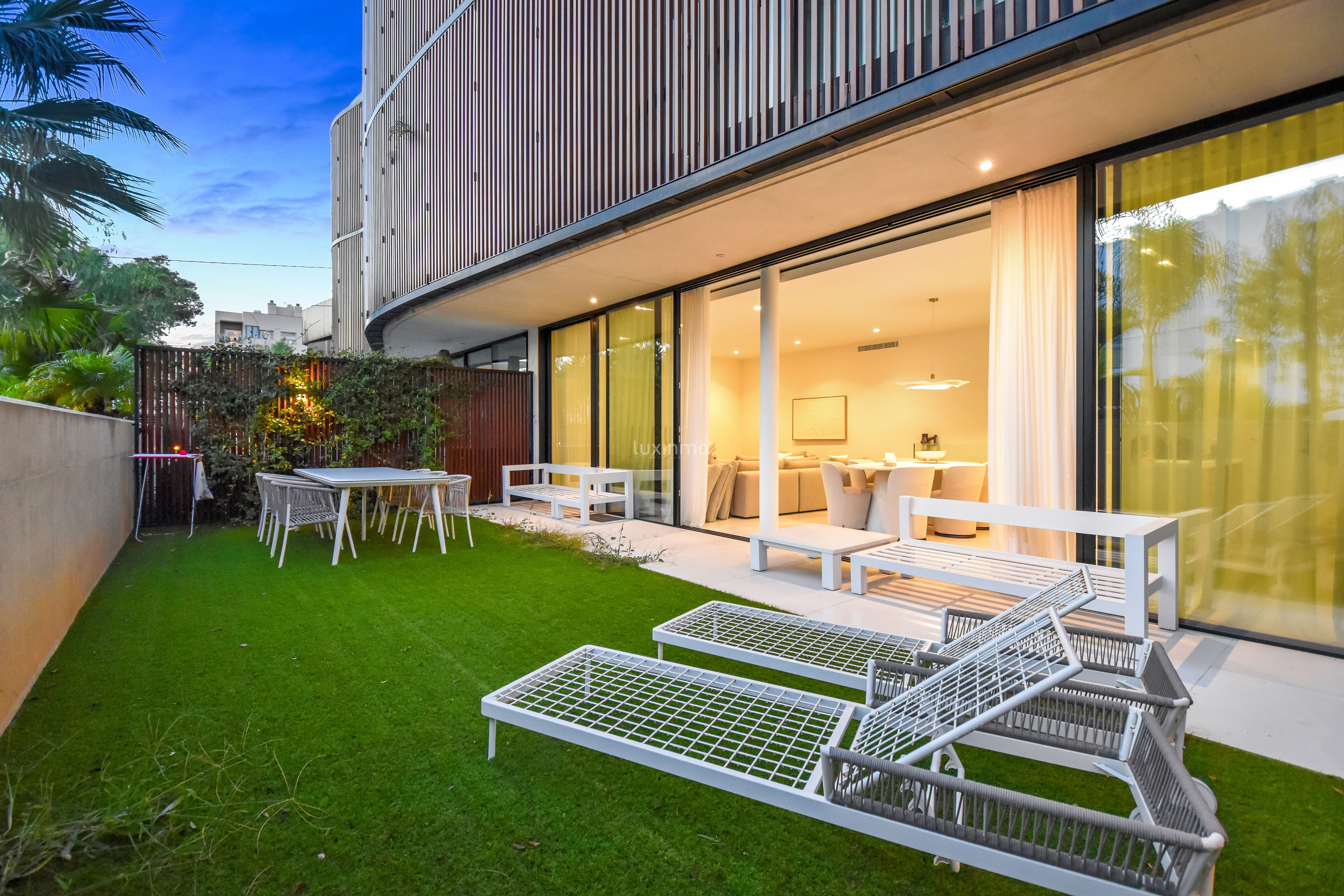 Planta baixa en venda a Marina Botafoc - Platja de Talamanca