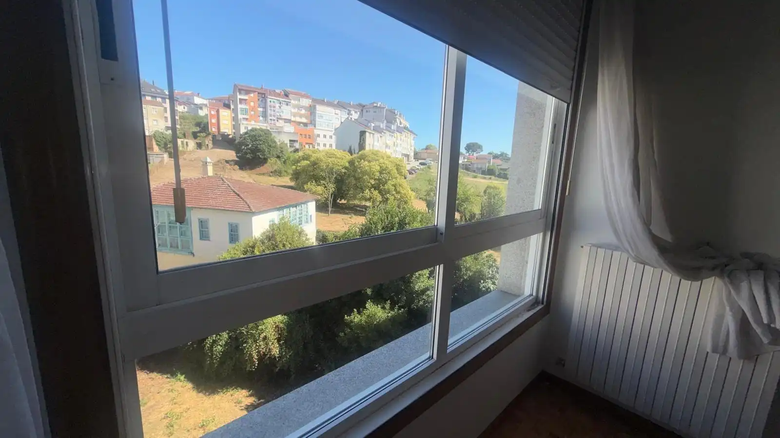 Schlafzimmer von Wohnung zur Miete in Ourense Capital  mit Heizung