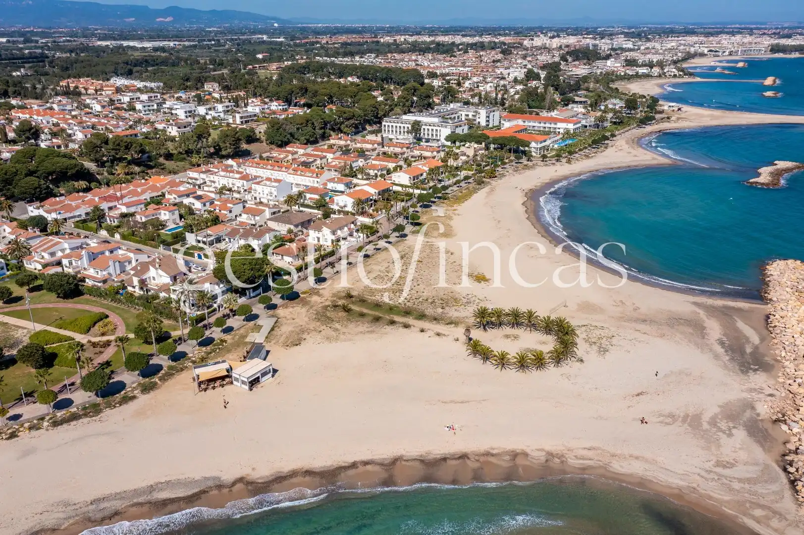 Vista exterior de Casa o chalet en venta en Cambrils con Aire acondicionado, Calefacción y Jardín privado