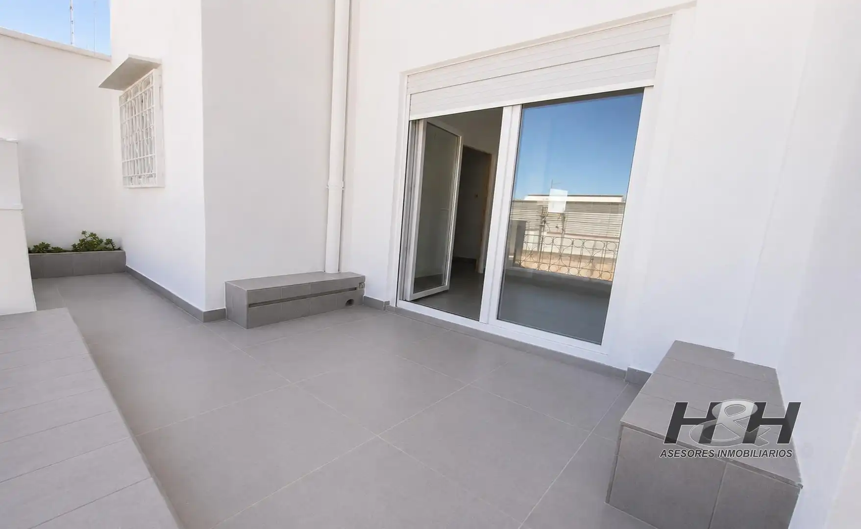 Terraza de Ático de alquiler en Burjassot con Terraza, Trastero y Balcón