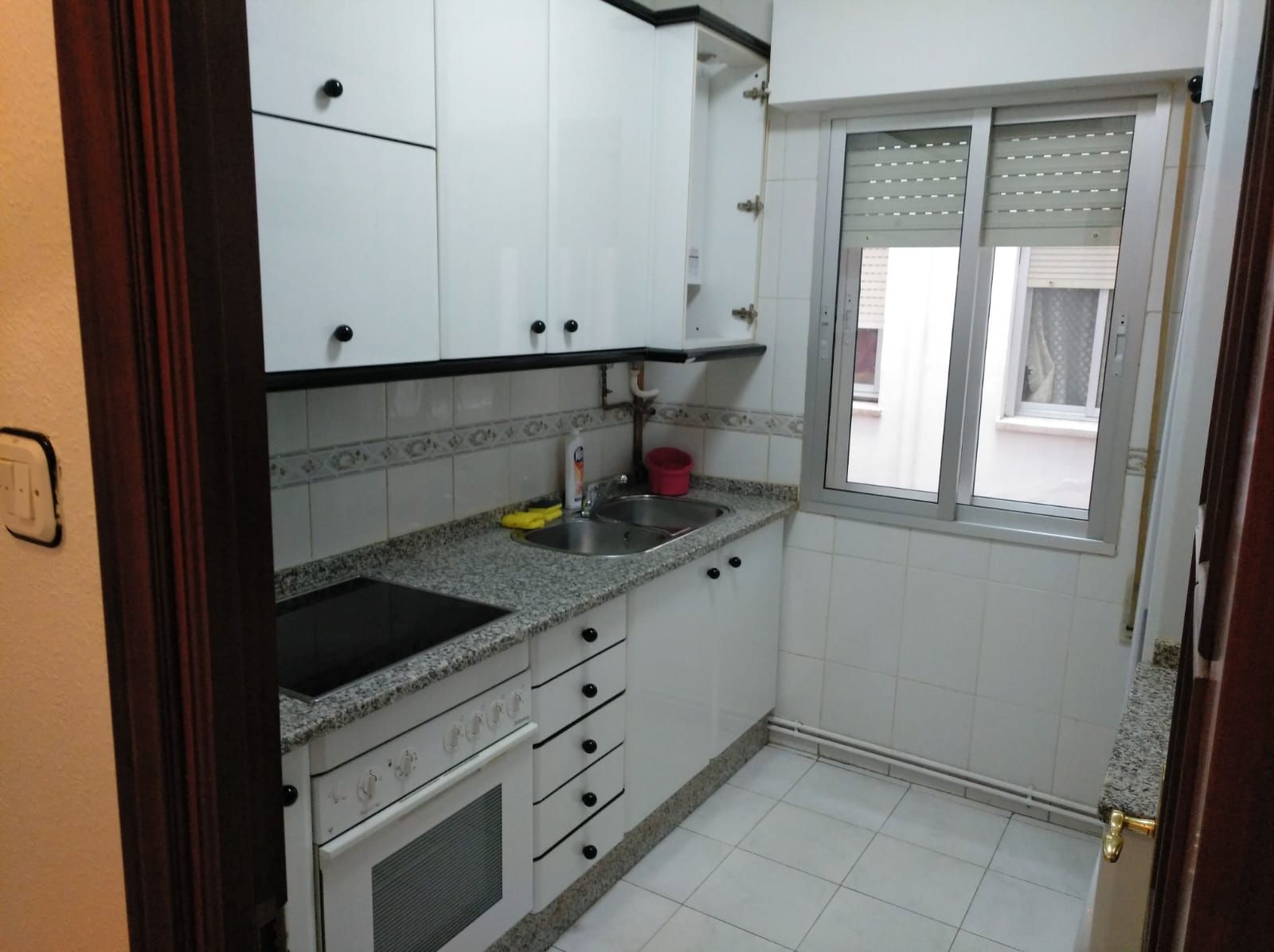 Kitchen of Flat for sale in Zamora Capital   with Heating