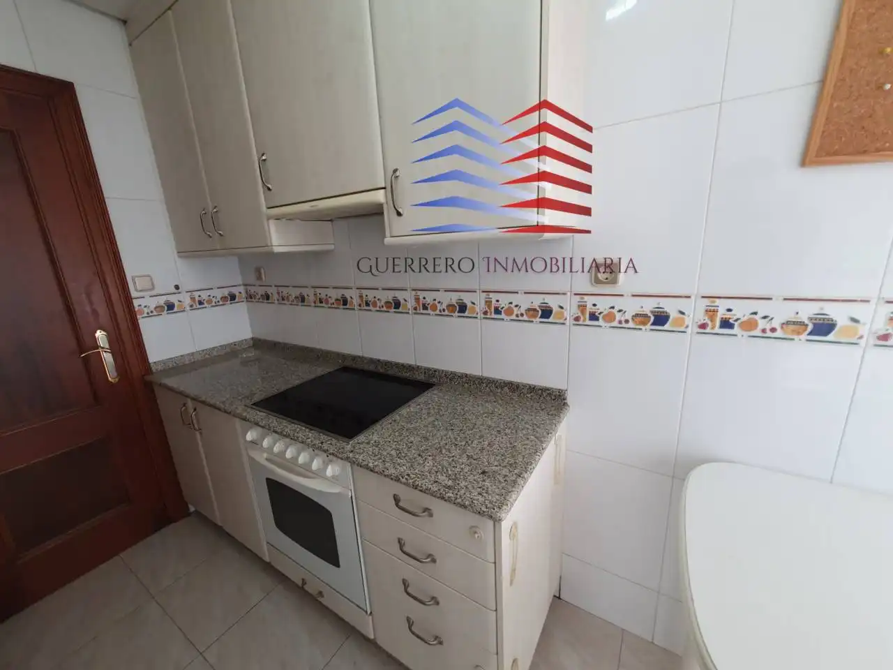 Cocina de Apartamento de alquiler en Ourense Capital  con Calefacción, Parquet y Amueblado