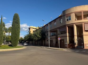 Adossat amb balcó en venda a Centre